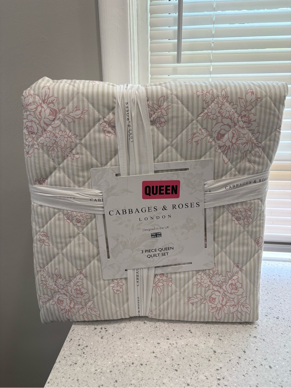 NWT Cabbages & Roses Queen Quilt Set in Brigette- Blossom Linen in Blush